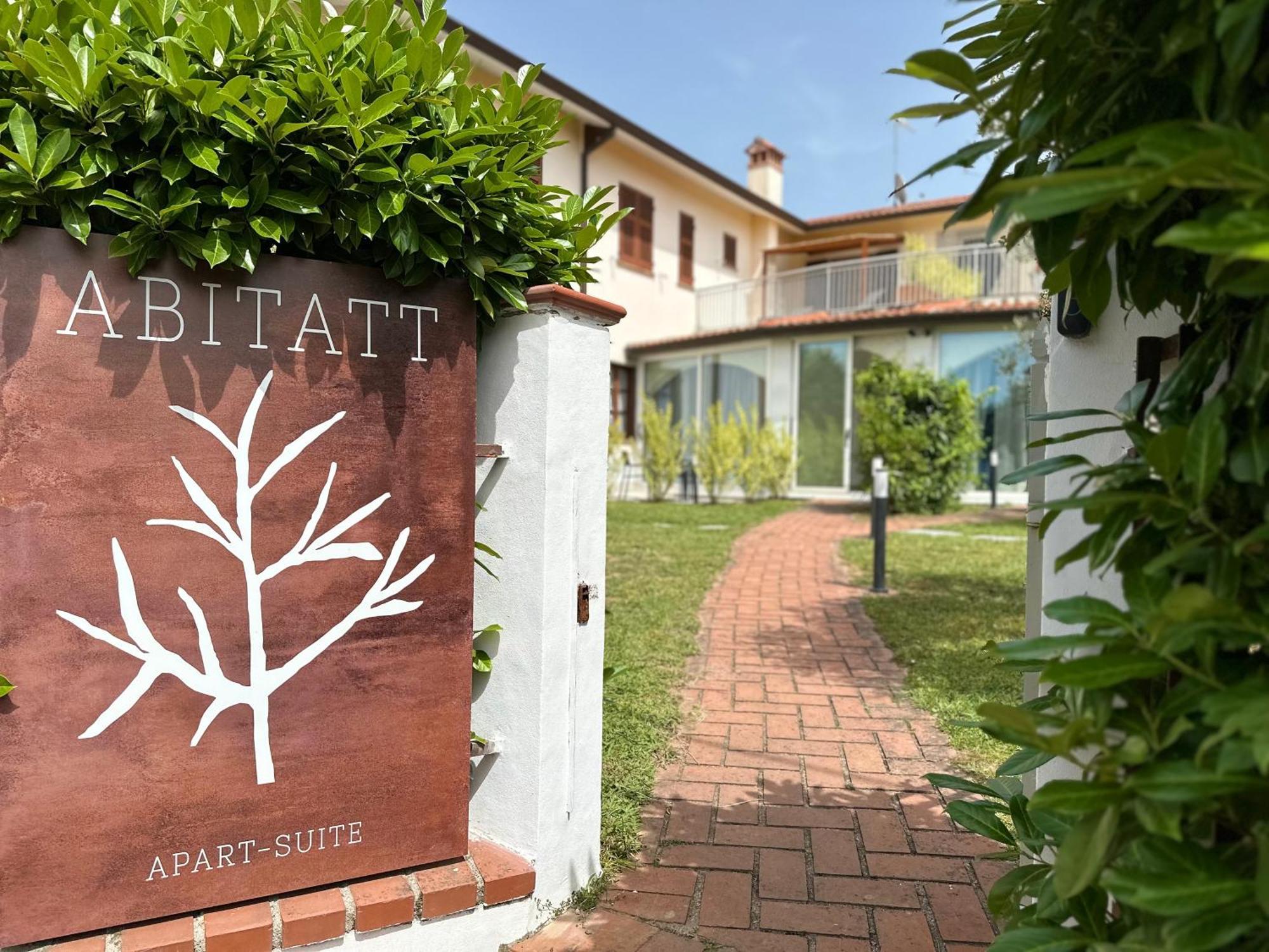 Abitatt Aparthotel Fosdinovo Luaran gambar